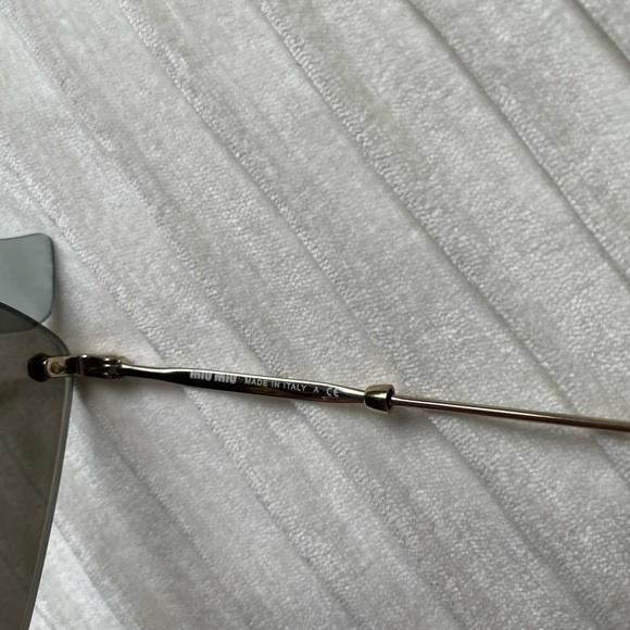 Miu Miu SMU56T Catwalk butterfly shaped Sunglasses EUC - Picture 14 of 16